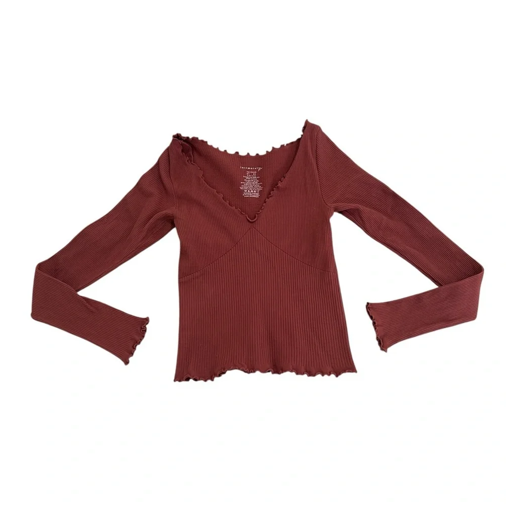 Free People reddish brown ribbed ruffle edge Long Sleeve V-Neck Top size xs/s
